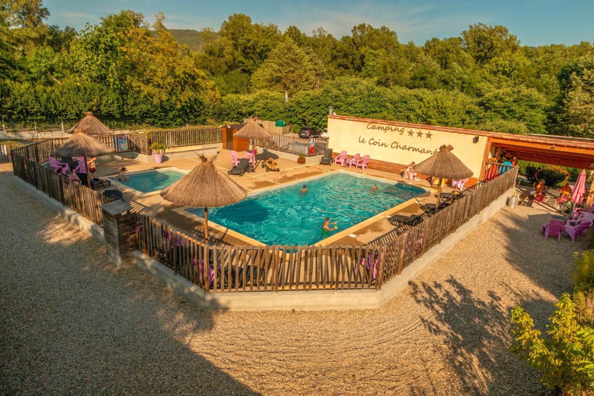 Camping Le Coin Charmant Chauzon Esterno foto